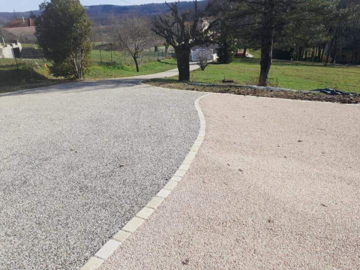 Enrobé cour près de Fumel