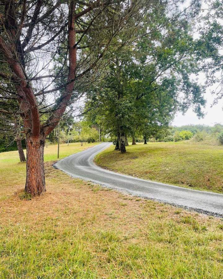 Réalisation de goudronnage Près de Fumel