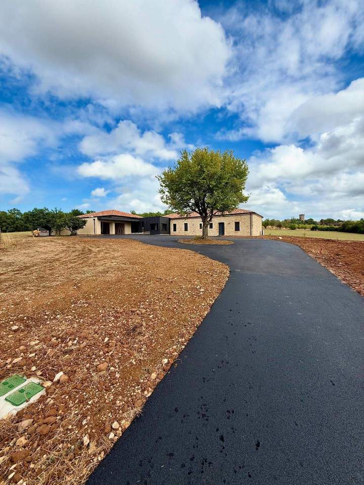 Application d'enrobé Près de Fumel